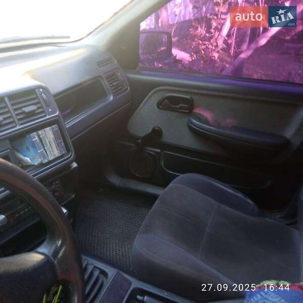 Седан Ford Sierra 1992 в Яготине