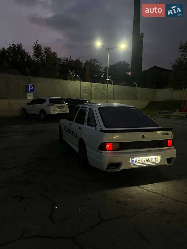 Ліфтбек Ford Sierra 1984 в Дніпрі