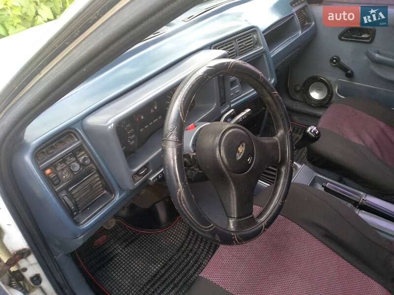 Седан Ford Sierra 1987 в Рахові фото 2 Седан Ford Sierra 1987 в Рахові