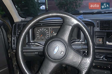 Седан Ford Sierra 1992 в  фото 13 Седан Ford Sierra 1992 в