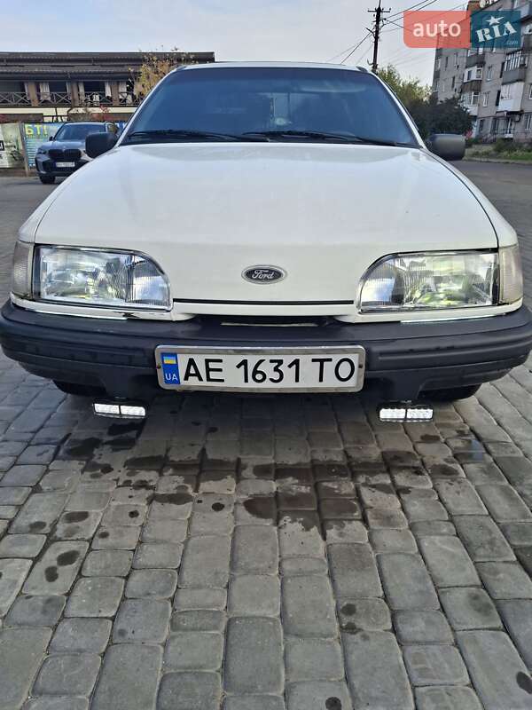 Седан Ford Sierra 1987 в Апостолово фото 2 Седан Ford Sierra 1987 в Апостолово