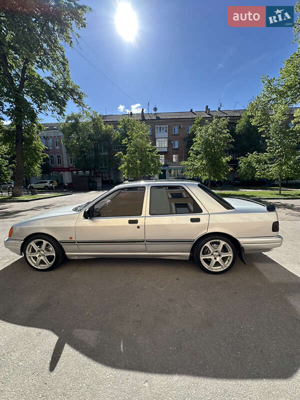 Седан Ford Sierra 1987 в Полтаве