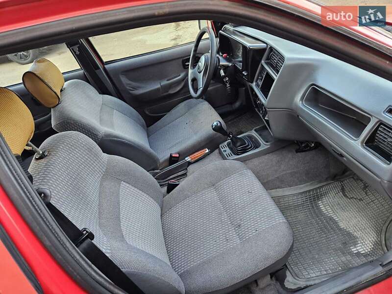 Ліфтбек Ford Sierra 1989 в Обухові
