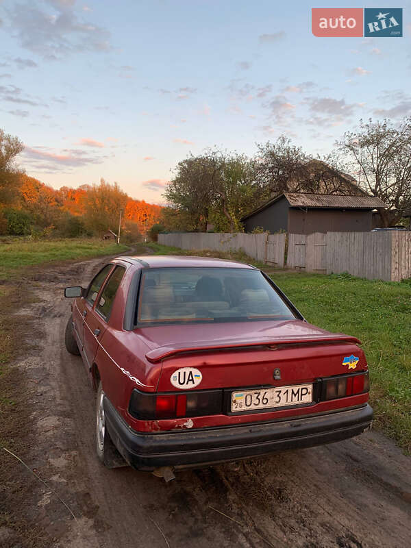 Седан Ford Sierra 1990 в Сторожинце
