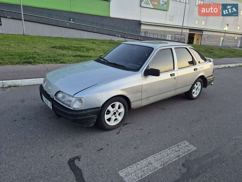 Лифтбек Ford Sierra 1988 в Киеве