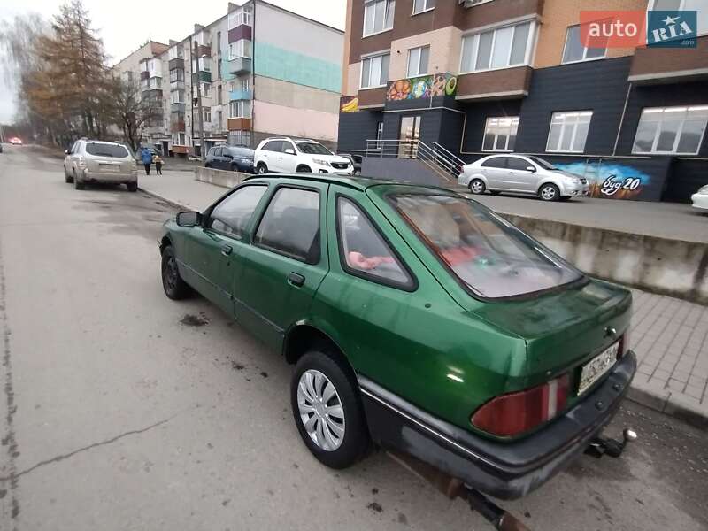 Ліфтбек Ford Sierra 1983 в Мирополі