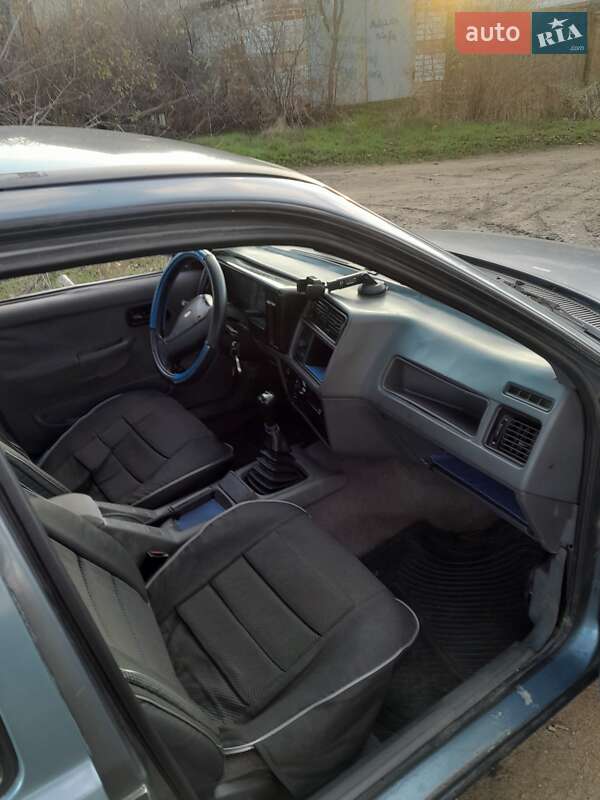 Седан Ford Sierra 1988 в Запорожье