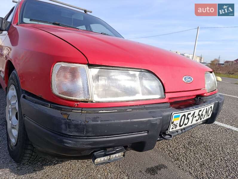 Седан Ford Sierra 1987 в Черновцах