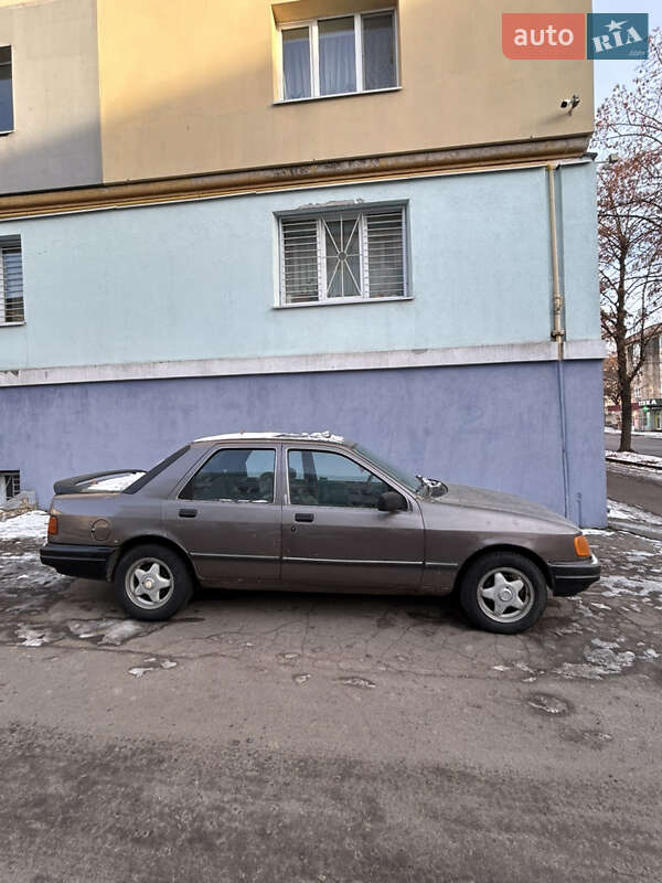 Седан Ford Sierra 1988 в Ровно фото 5 Седан Ford Sierra 1988 в Ровно