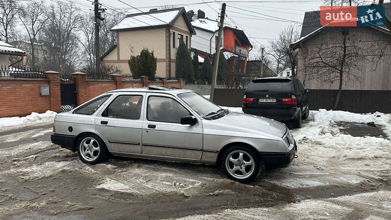 Лифтбек Ford Sierra 1986 в Ивано-Франковске
