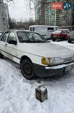 Лифтбек Ford Sierra 1990 в Киеве