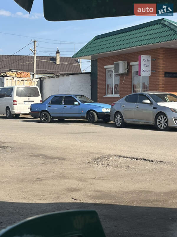 Седан Ford Sierra 1991 в Гребенках