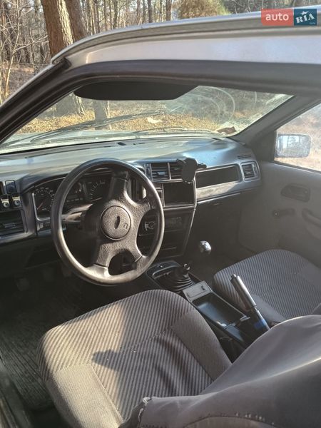 Ліфтбек Ford Sierra 1988 в Кременці