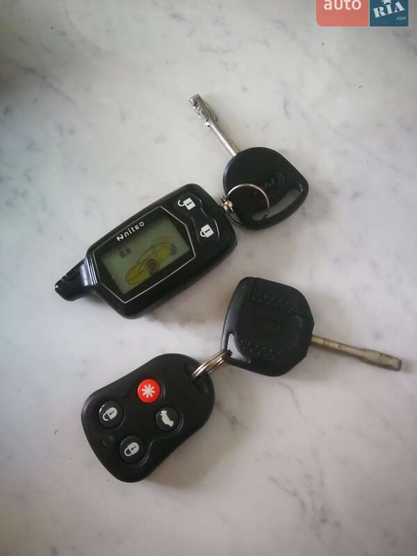 Седан Ford Sierra 1988 в Запорожье фото 5 Седан Ford Sierra 1988 в Запорожье