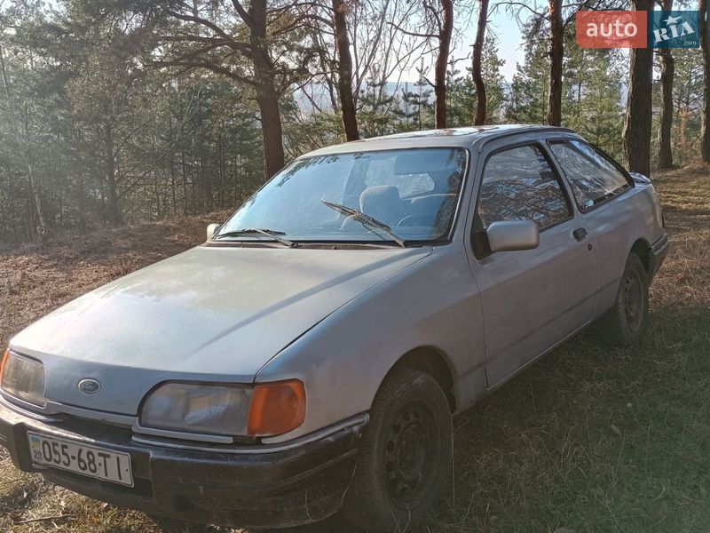 Лифтбек Ford Sierra 1988 в Кременце