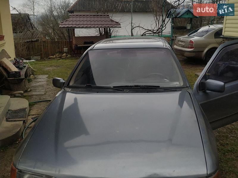 Седан Ford Sierra 1988 в Ивано-Франковске