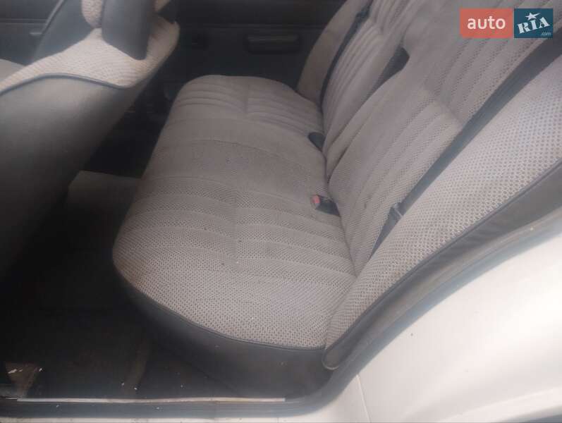 Седан Ford Taunus 1981 в Тернополе фото 6 Седан Ford Taunus 1981 в Тернополе