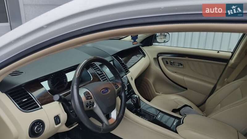 Седан Ford Taurus 2016 в Киеве фото 12 Седан Ford Taurus 2016 в Киеве