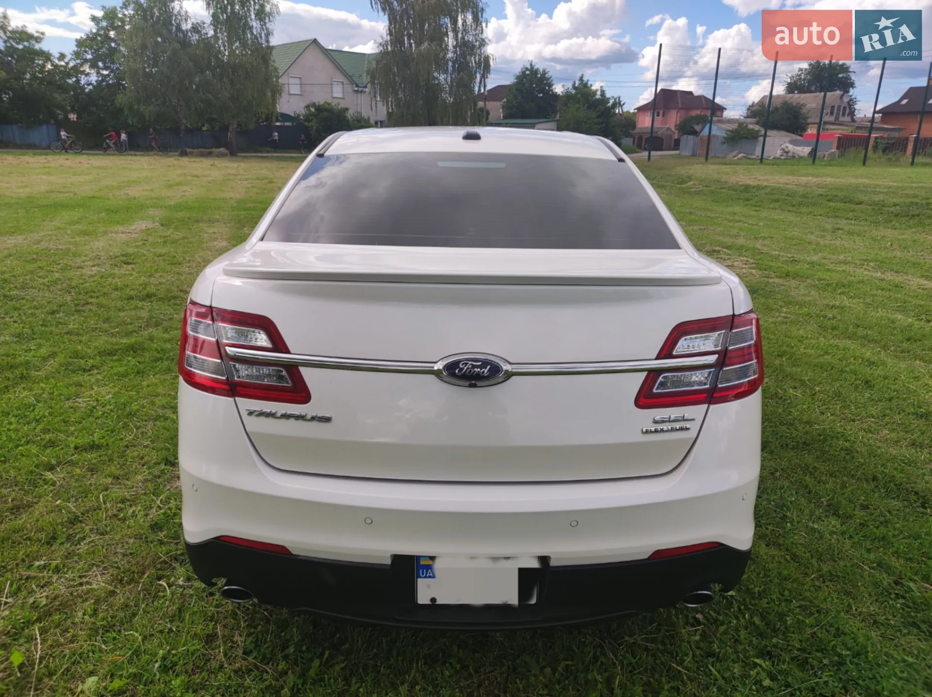 2015 Ford Taurus - мініатюра 9
