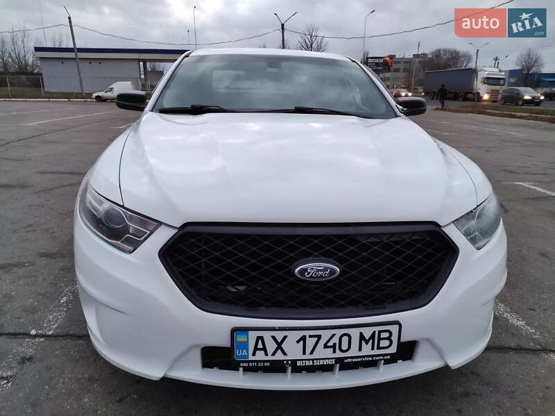 Седан Ford Taurus 2015 в Харкові