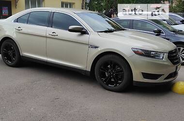 Седан Ford Taurus 2017 в Березані