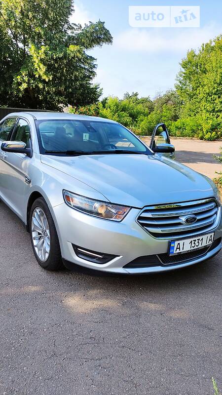 Седан Ford Taurus 2018 в Броварах