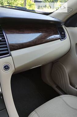 Седан Ford Taurus 2018 в Броварах