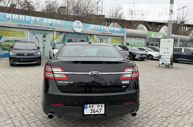 Седан Ford Taurus 2018 в 