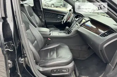 Ford Taurus 2018