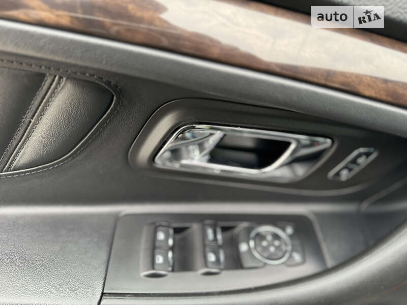 Седан Ford Taurus 2018 в Днепре
