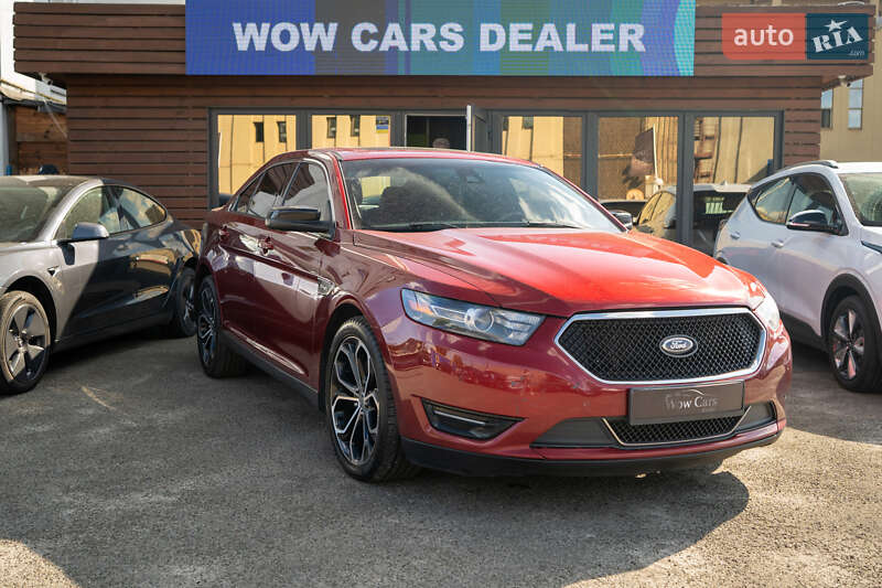 Ford Taurus 2015