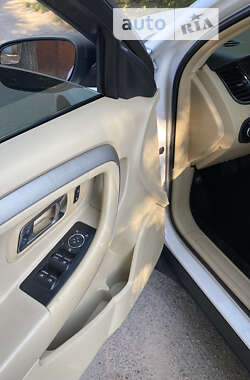 Седан Ford Taurus 2014 в Кропивницком