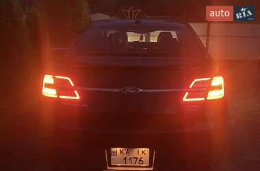 Седан Ford Taurus 2014 в 