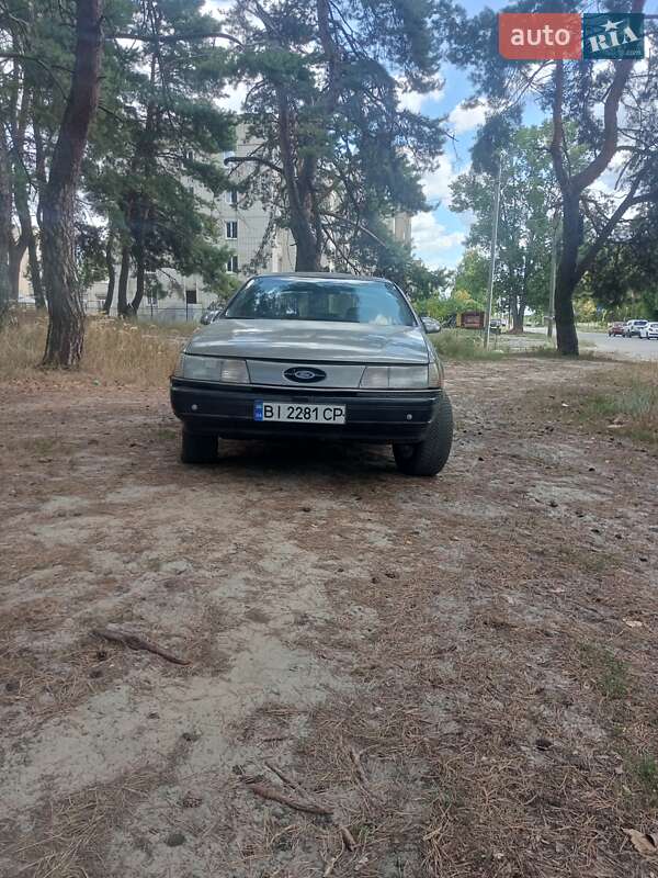 Седан Ford Taurus 1989 в Краснопіллі