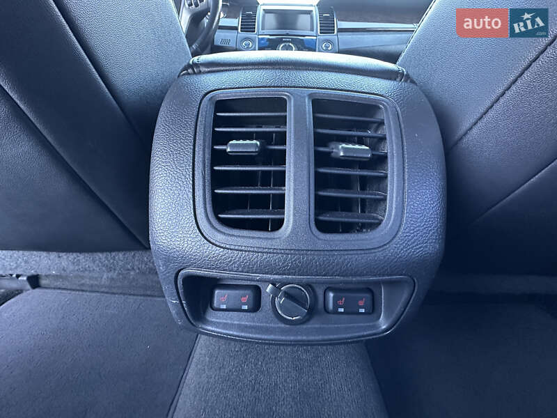 Седан Ford Taurus 2013 в Львові