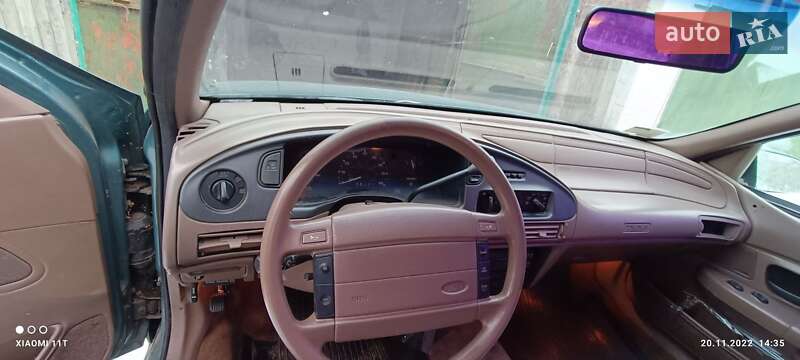 Ford Taurus 1989