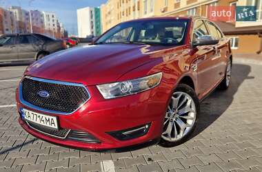 Седан Ford Taurus 2015 в Киеве