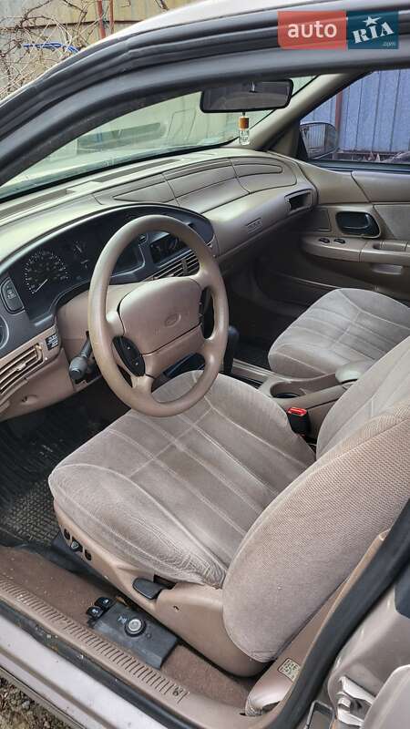 Седан Ford Taurus 1995 в Киеве