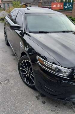Седан Ford Taurus 2018 в 