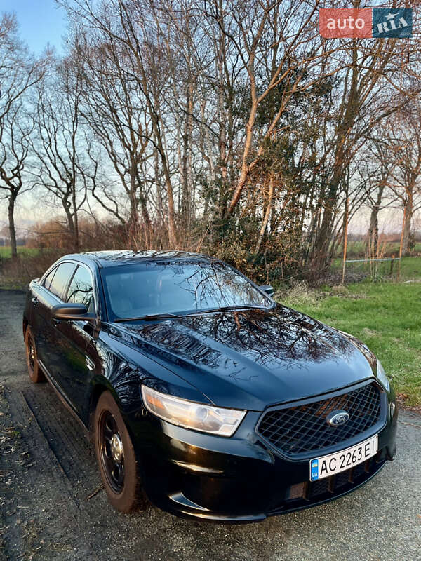 Седан Ford Taurus 2017 в Луцке