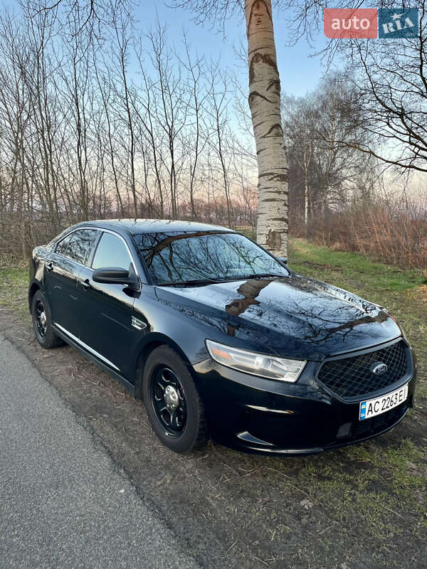 Седан Ford Taurus 2017 в Луцке