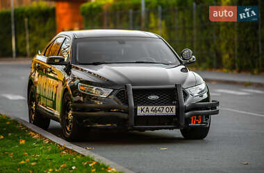 Седан Ford Taurus 2017 в 