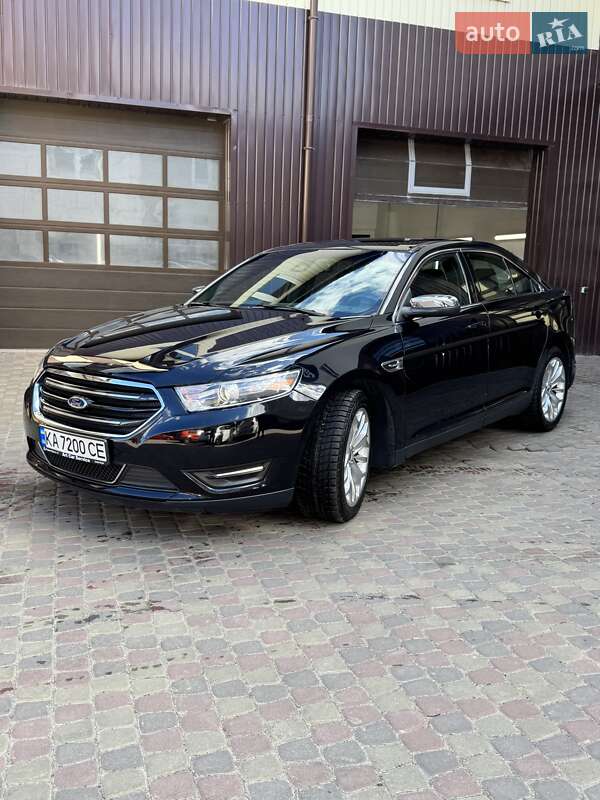 Седан Ford Taurus 2019 в Києві