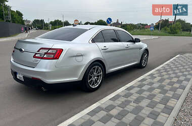 Седан Ford Taurus 2014 в 