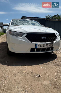 Седан Ford Taurus 2014 в 