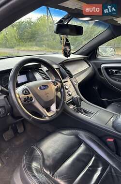 Седан Ford Taurus 2012 в 