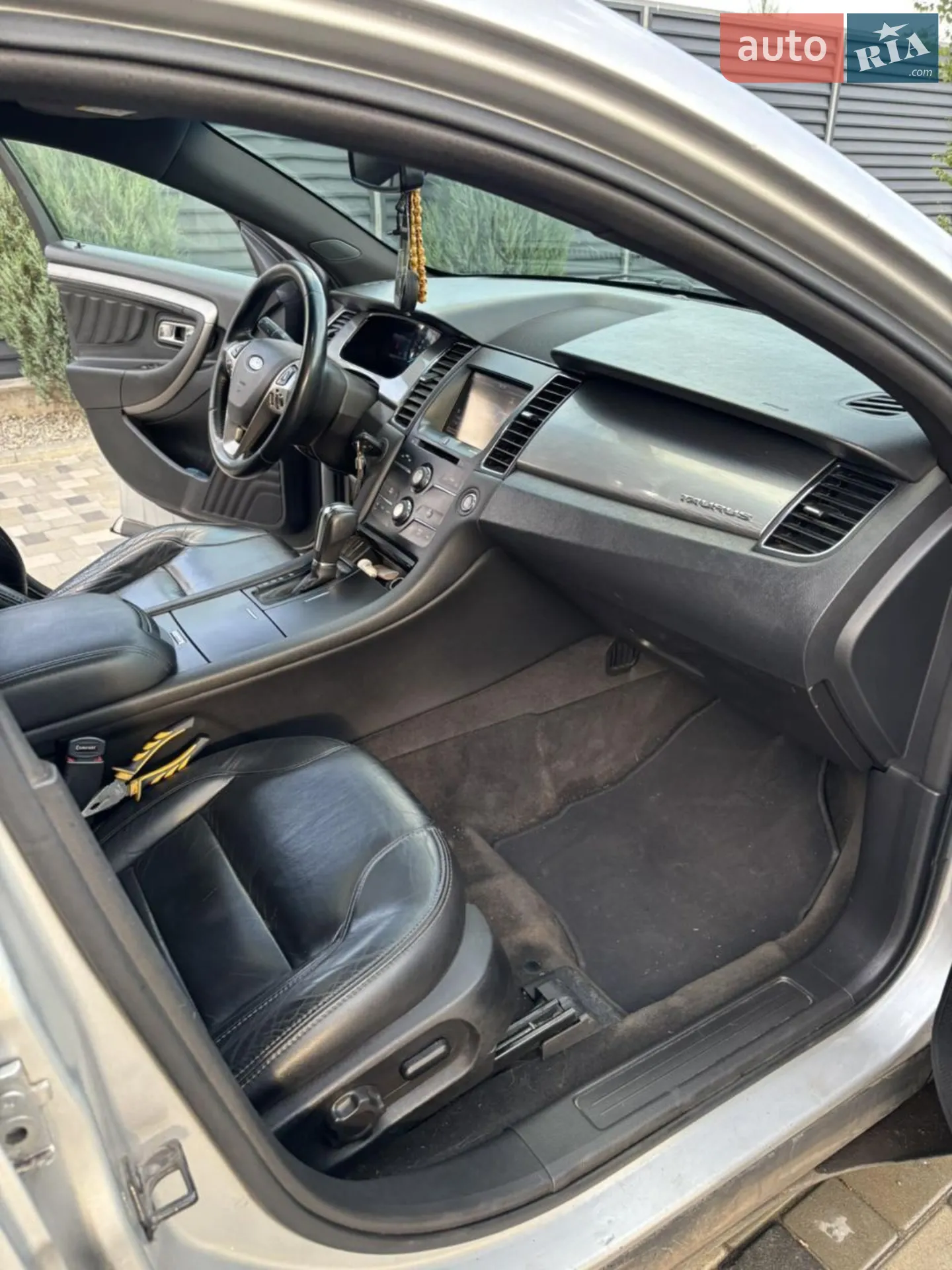 2012 Ford Taurus - мініатюра 27