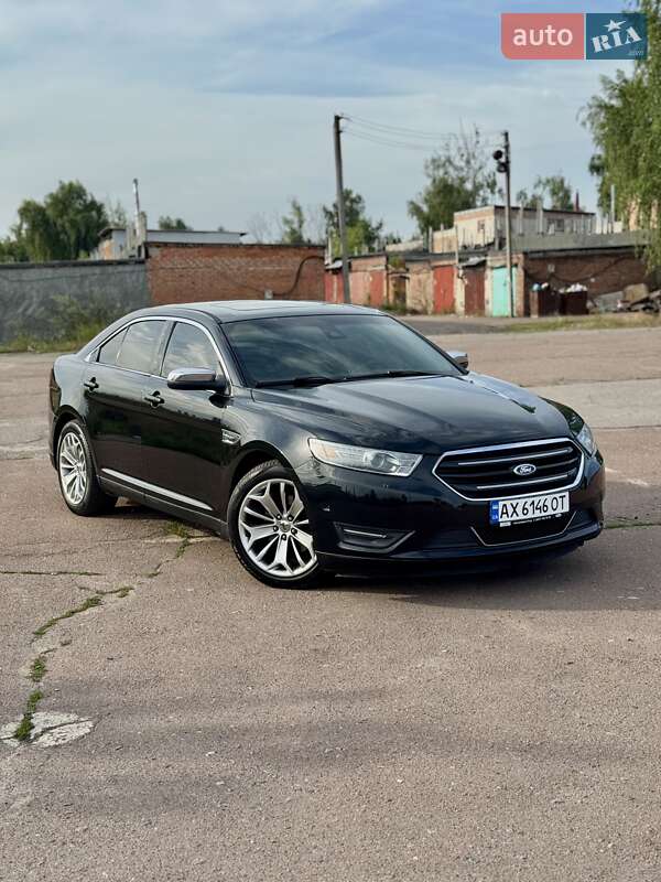 Ford Taurus 2013