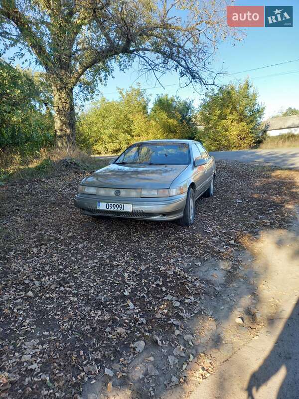Седан Ford Taurus 1990 в Носовке
