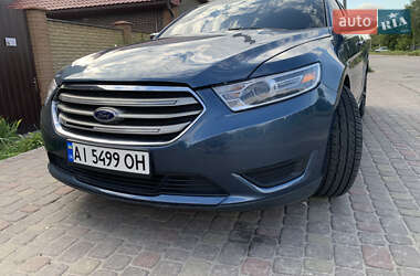 Седан Ford Taurus 2018 в 